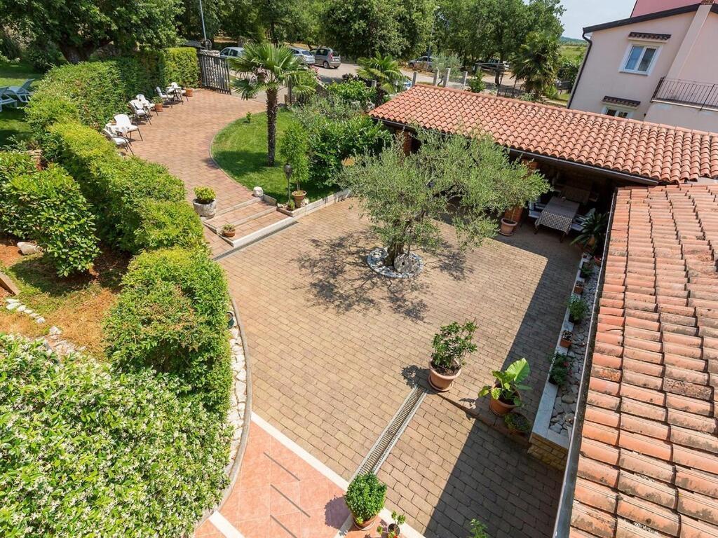 Bed And Breakfast Kolo Adults Only Bužinija Esterno foto