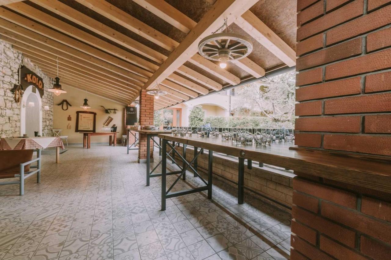 Bed And Breakfast Kolo Adults Only Bužinija Esterno foto