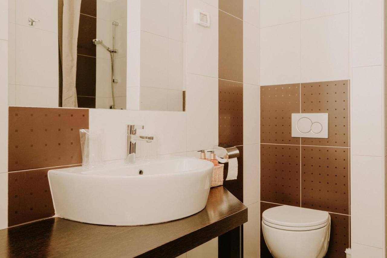 Bed And Breakfast Kolo Adults Only Bužinija Esterno foto