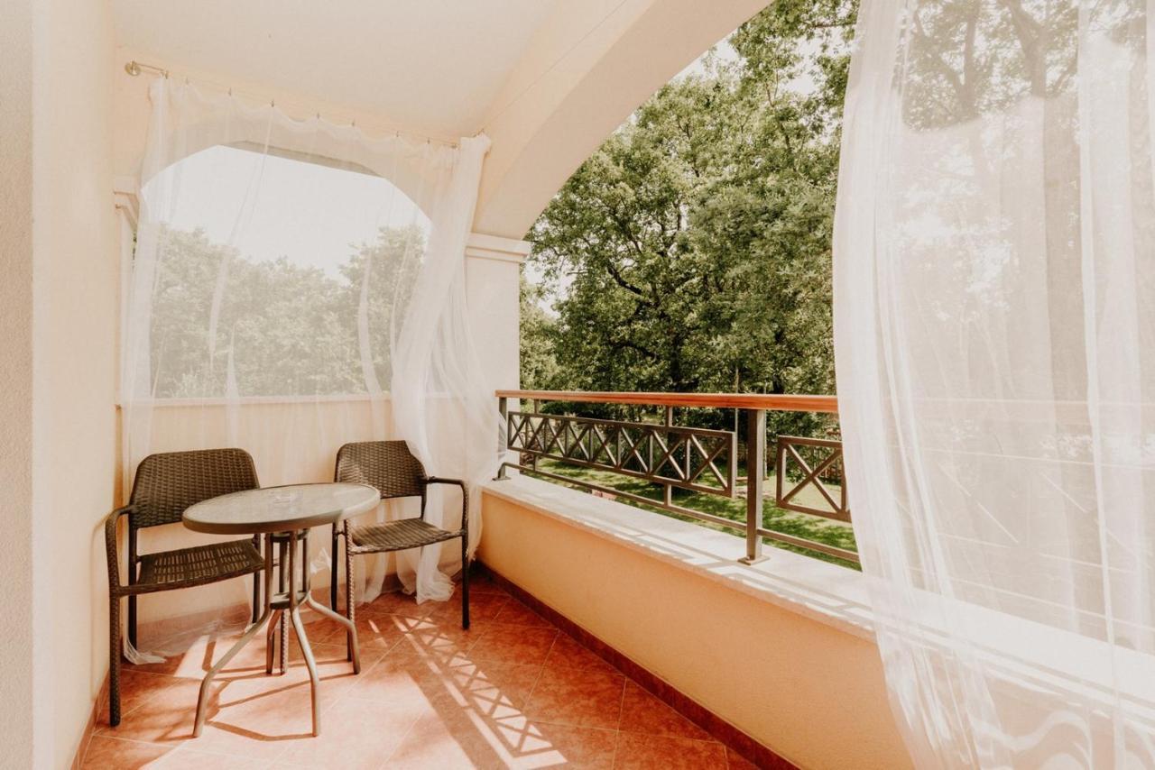 Bed And Breakfast Kolo Adults Only Bužinija Esterno foto